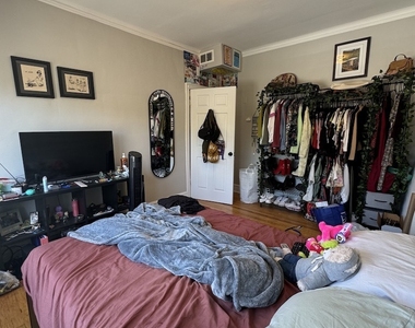 2912 N Albany Avenue - Photo Thumbnail 11