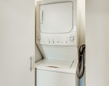 600 N Kingsbury Street - Photo Thumbnail 10