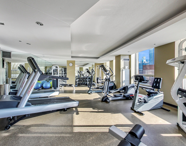 600 N Kingsbury Street - Photo Thumbnail 19