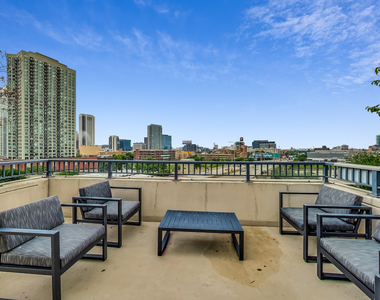 600 N Kingsbury Street - Photo Thumbnail 17