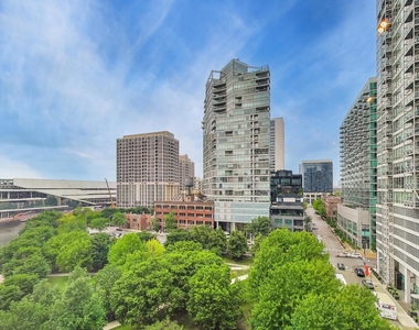 600 N Kingsbury Street - Photo Thumbnail 11