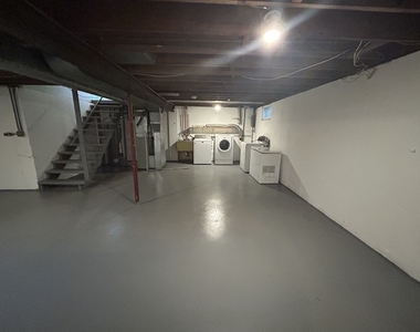 1716 Maple Lane - Photo Thumbnail 12