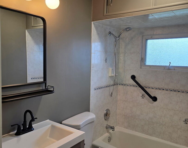 9407 Elm Avenue - Photo Thumbnail 29