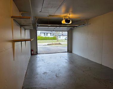9407 Elm Avenue - Photo Thumbnail 30
