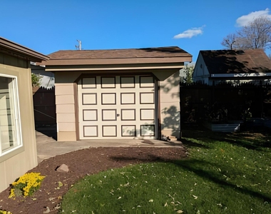 9407 Elm Avenue - Photo Thumbnail 9
