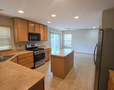 1333 Cape Cod Lane - Photo Thumbnail 15