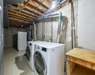 339 Windsor Drive - Photo Thumbnail 18