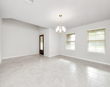 6934 Rosalina Landing Ln - Photo Thumbnail 15