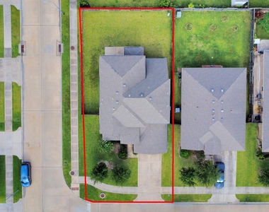 6934 Rosalina Landing Ln - Photo Thumbnail 2