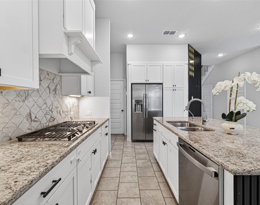 6602 Albany Forest Court - Photo Thumbnail 17