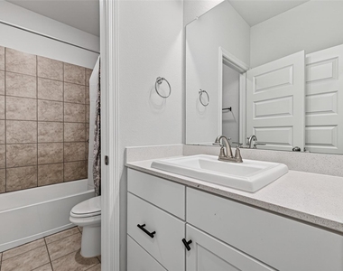 6602 Albany Forest Court - Photo Thumbnail 37