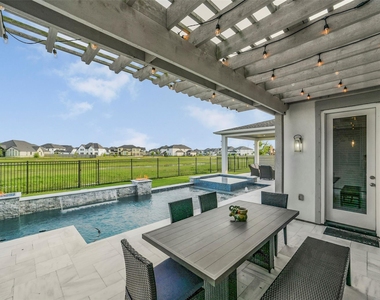 2018 Grove Terrace Lane - Photo Thumbnail 2