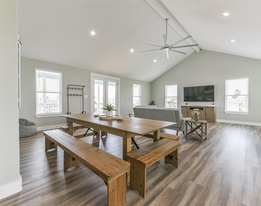 16630 Jean Lafitte Road - Photo Thumbnail 27