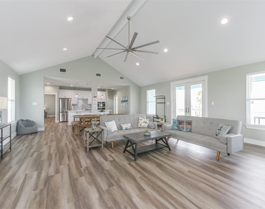 16630 Jean Lafitte Road - Photo Thumbnail 12