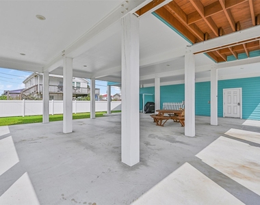 16630 Jean Lafitte Road - Photo Thumbnail 42