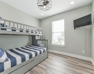 16630 Jean Lafitte Road - Photo Thumbnail 34