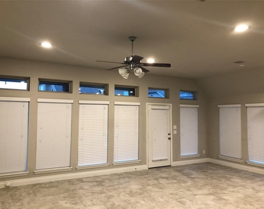 10839 Campbell Point Point - Photo Thumbnail 34