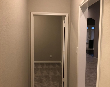 10839 Campbell Point Point - Photo Thumbnail 8