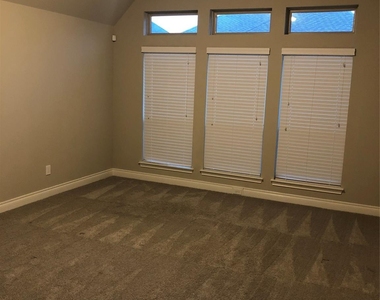 10839 Campbell Point Point - Photo Thumbnail 29
