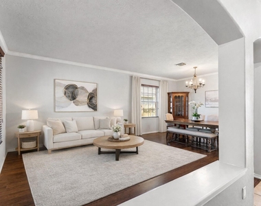 7419 Chathan Glen Lane - Photo Thumbnail 2