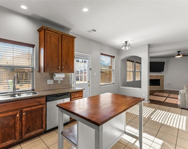 7419 Chathan Glen Lane - Photo Thumbnail 18