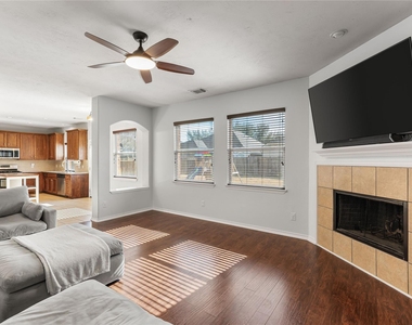 7419 Chathan Glen Lane - Photo Thumbnail 13