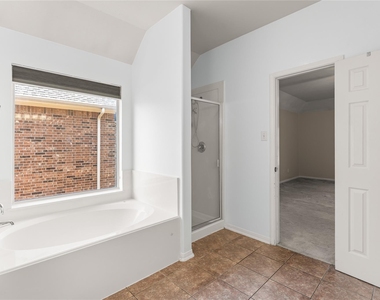 7419 Chathan Glen Lane - Photo Thumbnail 28
