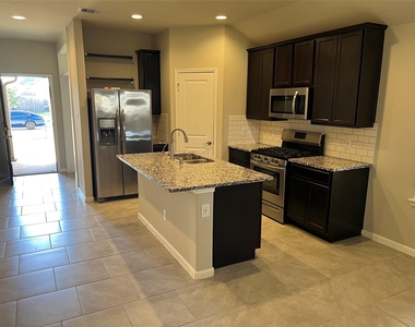 7263 Barrington Ridge Lane - Photo Thumbnail 8