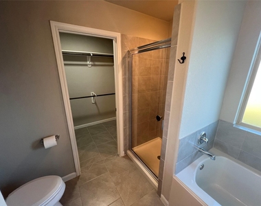7263 Barrington Ridge Lane - Photo Thumbnail 13