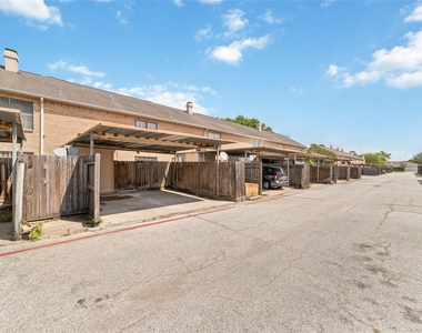 4022 Belle Park Drive - Photo Thumbnail 4