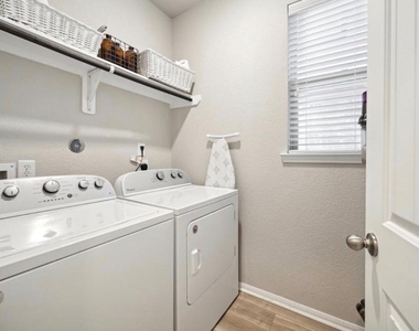 5310 Rue Dela Croix Drive - Photo Thumbnail 18