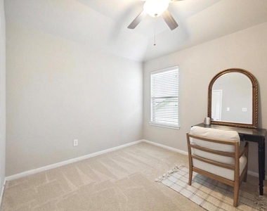 5310 Rue Dela Croix Drive - Photo Thumbnail 15