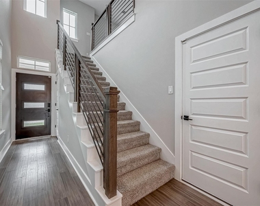 16531 Oasis Meadow Lane - Photo Thumbnail 9
