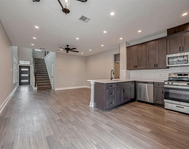 16531 Oasis Meadow Lane - Photo Thumbnail 12