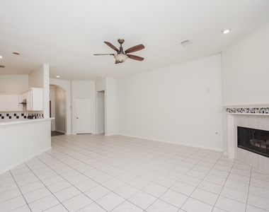 918 Tennyson Drive - Photo Thumbnail 8