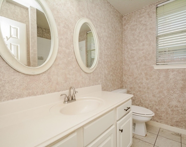 918 Tennyson Drive - Photo Thumbnail 25