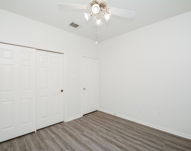 918 Tennyson Drive - Photo Thumbnail 20