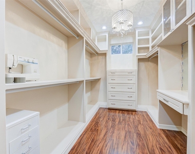 2027 Westshore Drive - Photo Thumbnail 30