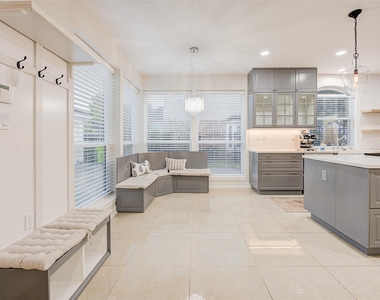 2027 Westshore Drive - Photo Thumbnail 18
