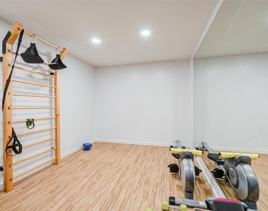 2027 Westshore Drive - Photo Thumbnail 47