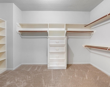 1310 E James Street - Photo Thumbnail 13