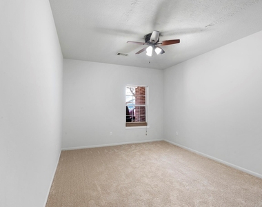 1310 E James Street - Photo Thumbnail 17