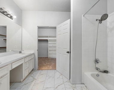 1310 E James Street - Photo Thumbnail 10