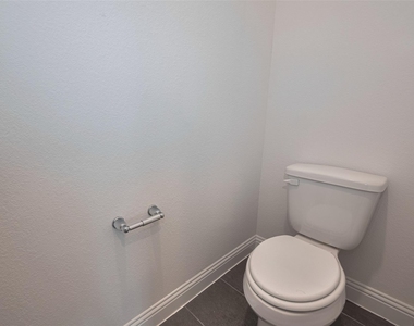 4206 Colony Lane - Photo Thumbnail 6