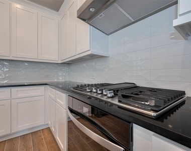 4206 Colony Lane - Photo Thumbnail 1