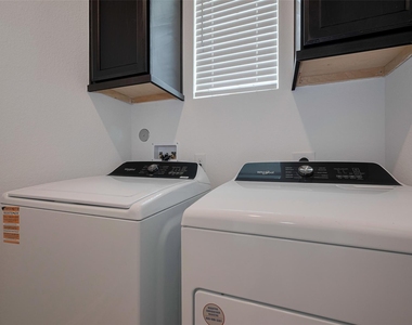 4206 Colony Lane - Photo Thumbnail 17