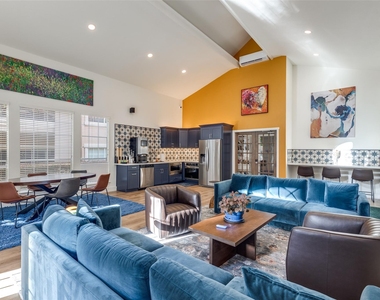 3231 Allen Parkway - Photo Thumbnail 15