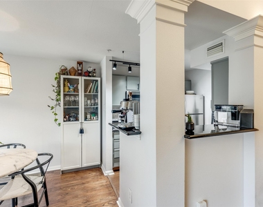 3231 Allen Parkway - Photo Thumbnail 6
