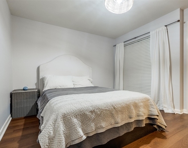 3231 Allen Parkway - Photo Thumbnail 10