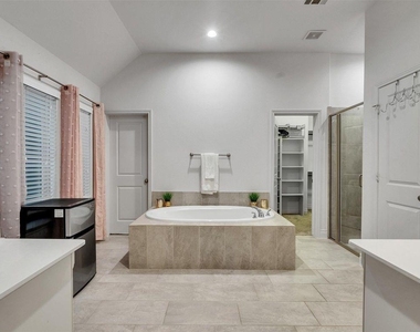 23311 Darst Field Trl - Photo Thumbnail 13